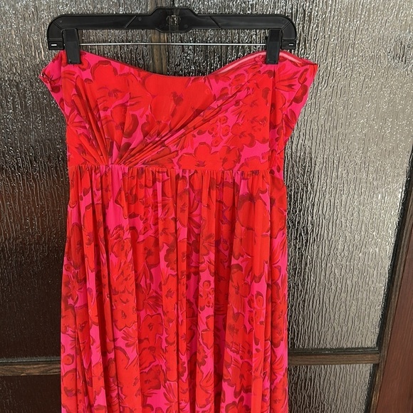 Badgley Mischka Elegant Strapless Floral Dress in Red and Pink size 12 - Picture 9 of 14